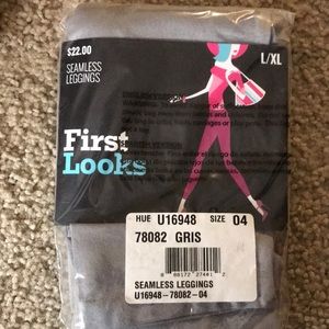 Seamless Leggings - Grey in color